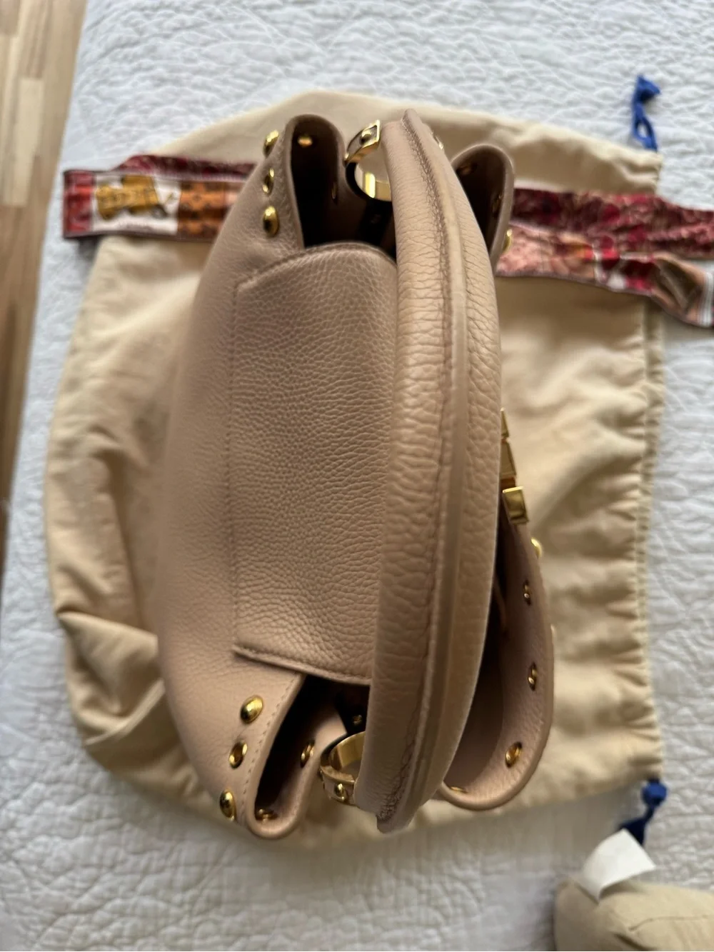 Louis Vuitton Taurillon Studdy Capucines MM
